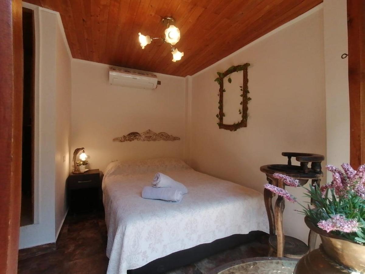 Cartagena Casa Mama Waldy Hostel מראה חיצוני תמונה