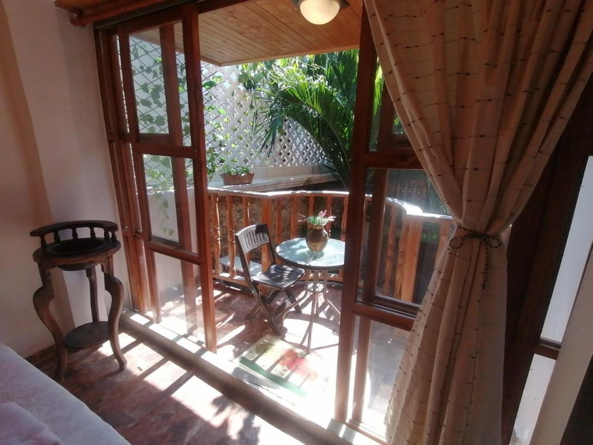 Cartagena Casa Mama Waldy Hostel מראה חיצוני תמונה