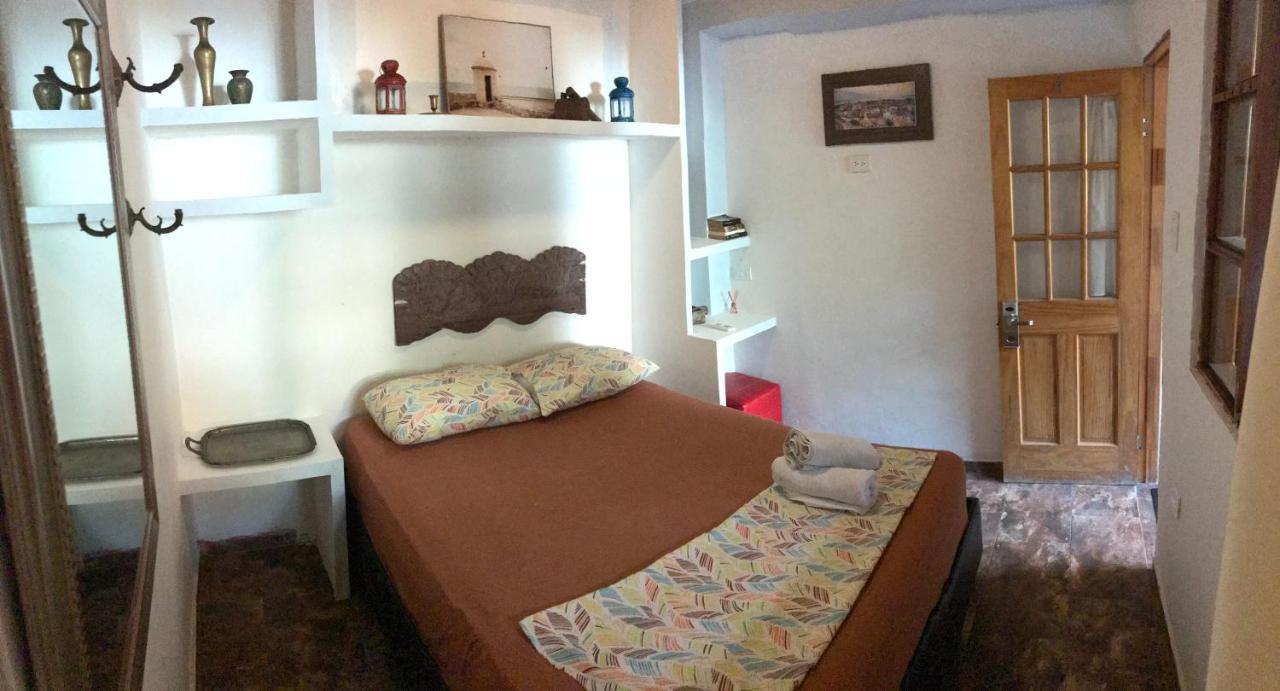 Cartagena Casa Mama Waldy Hostel מראה חיצוני תמונה