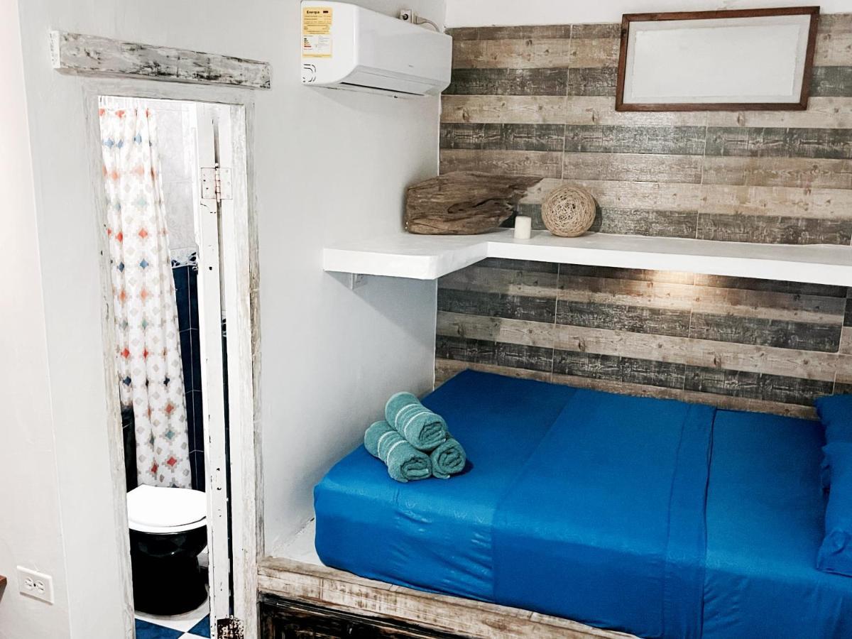 Cartagena Casa Mama Waldy Hostel מראה חיצוני תמונה